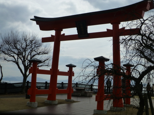 厳島神社、レプリカの鳥居