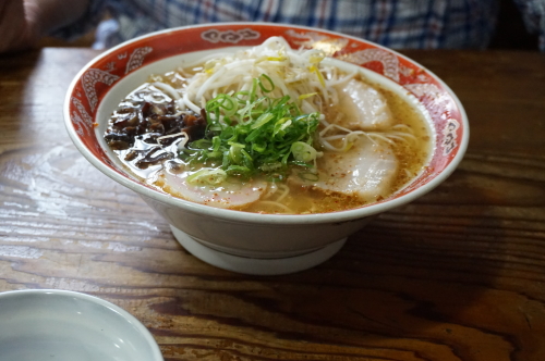 丸太小屋-にんにくラーメン