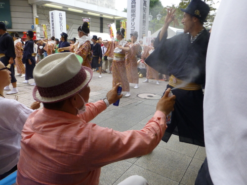 よさこい祭りで