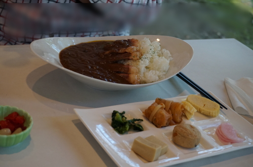 レストランからり・牛ロースステーキカレー