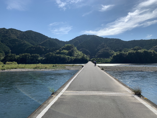 佐田沈下橋